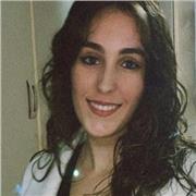 Estudiante de magisterio con C1 en inglés ofrece clases particulares para Primaria, ESO y Bachillerato en Córdoba.